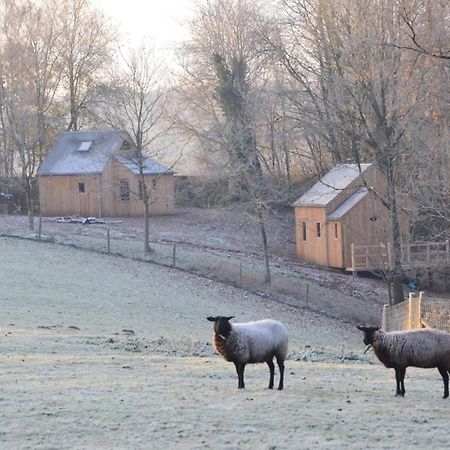 ホテルLes Cabanes Des Pierreux Gesves エクステリア 写真